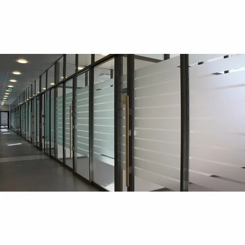 Plain Aluminum Glass Office Partition, Shape: Rectangular