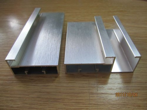 Aluminium shutter profile