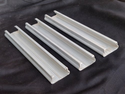 Aluminum Profile For Fixing Greenhouse Film, Packaging Type: Box
