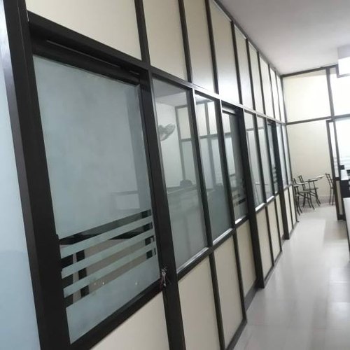 Aluminium Glass Office Partition, Thickness: 10-12 mm